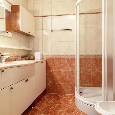 Beautiful In With Kitchen