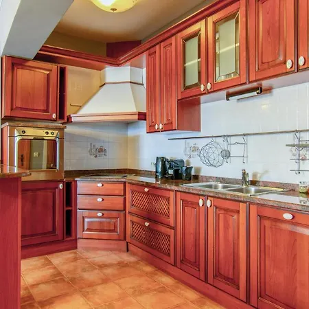 Beautiful In With Kitchen Hotel Brela